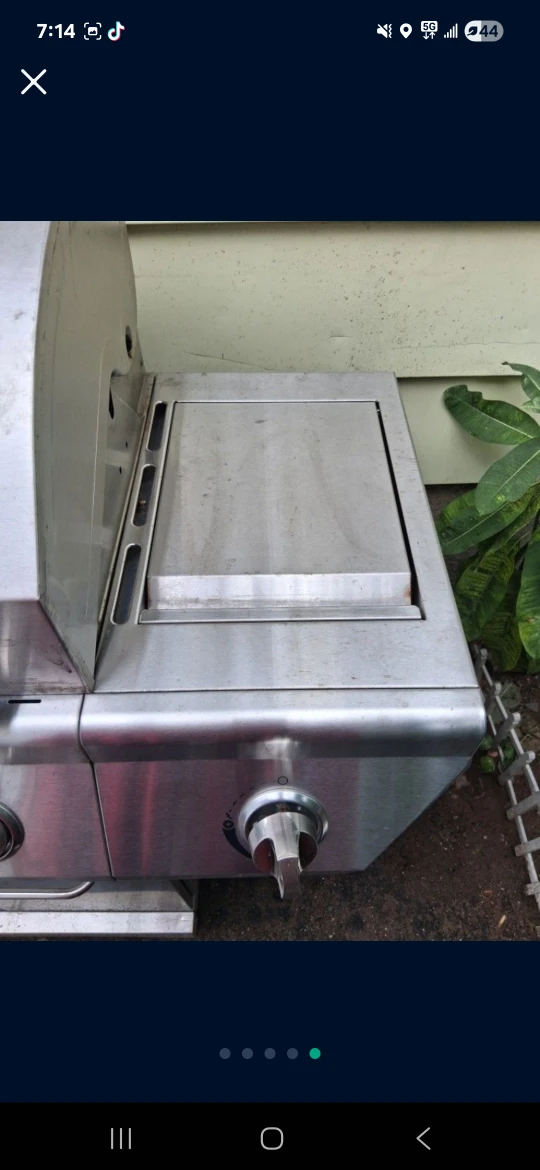 Nexgrill 5-Burner Gas BBQ Grill Comes with 1 propane tank! - photo 5