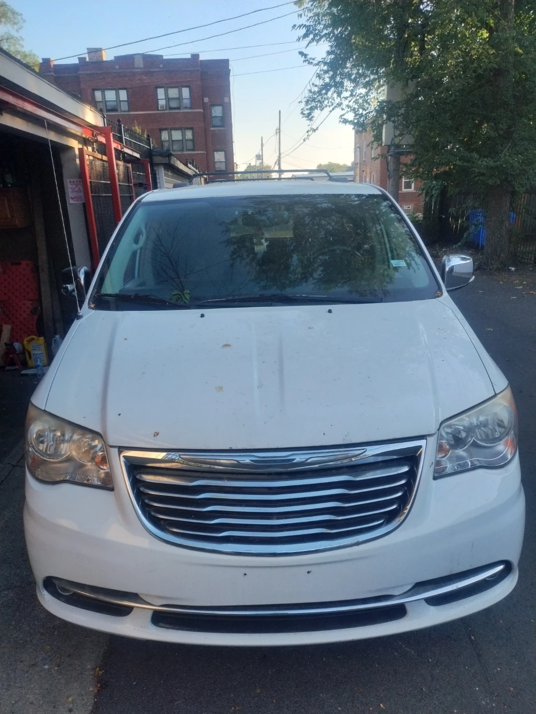 Chrysler Town & Country Minivan