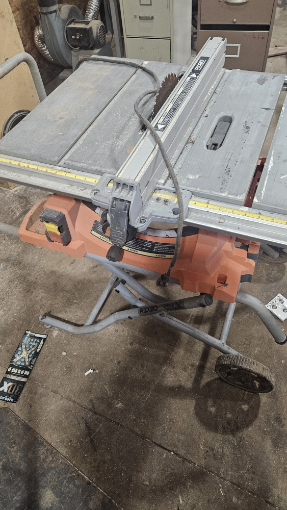 Ridgid Table Saw - photo 2