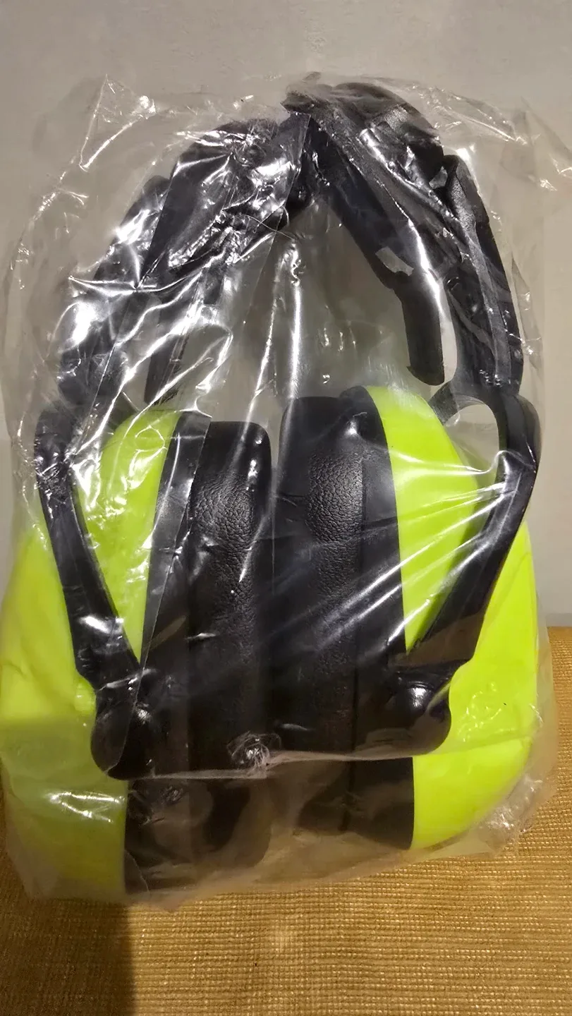 BDS Safety Ear Muffs - New in Package image indicator(2)
