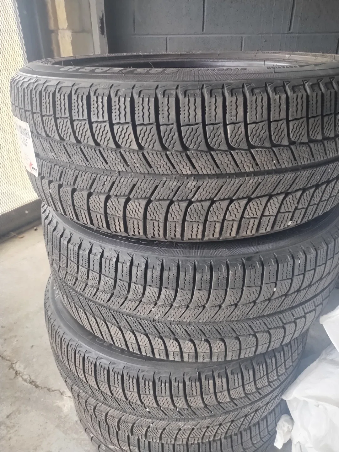 Michelin X-Ice Snow 235/50R18 Winter Tires - Set of 4