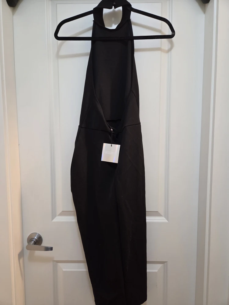 #cleanout New Missguided Black Halter Dress in size us10 - photo 3