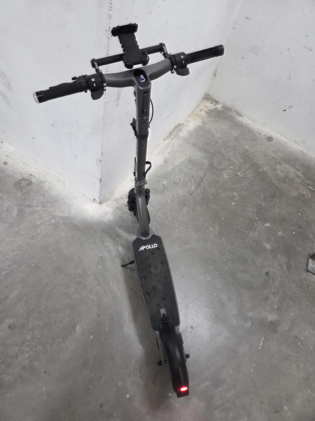 Apollo Electric Scooter (2025 Model) - photo 3