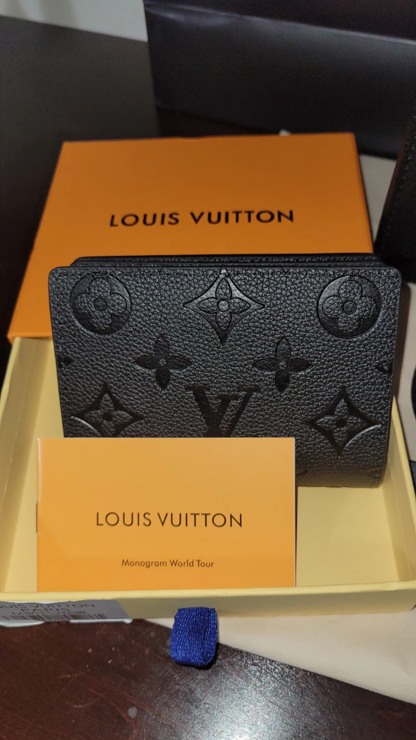 Black Leather Handbag and wallet BRAND NEW price drop!! - photo 3