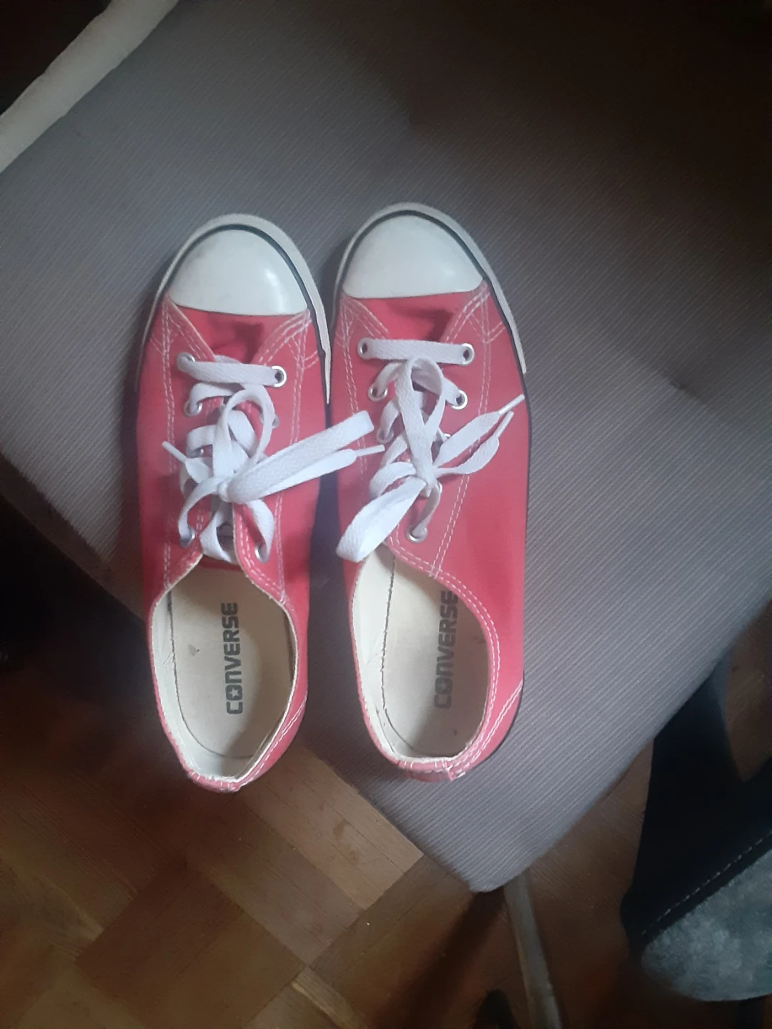Converse Coral Low Top Sneakers size 7.5 pending* - photo 2