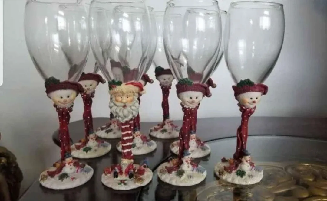 9 peices Santa Claus and Snowman's Champagne Flutes Glass &