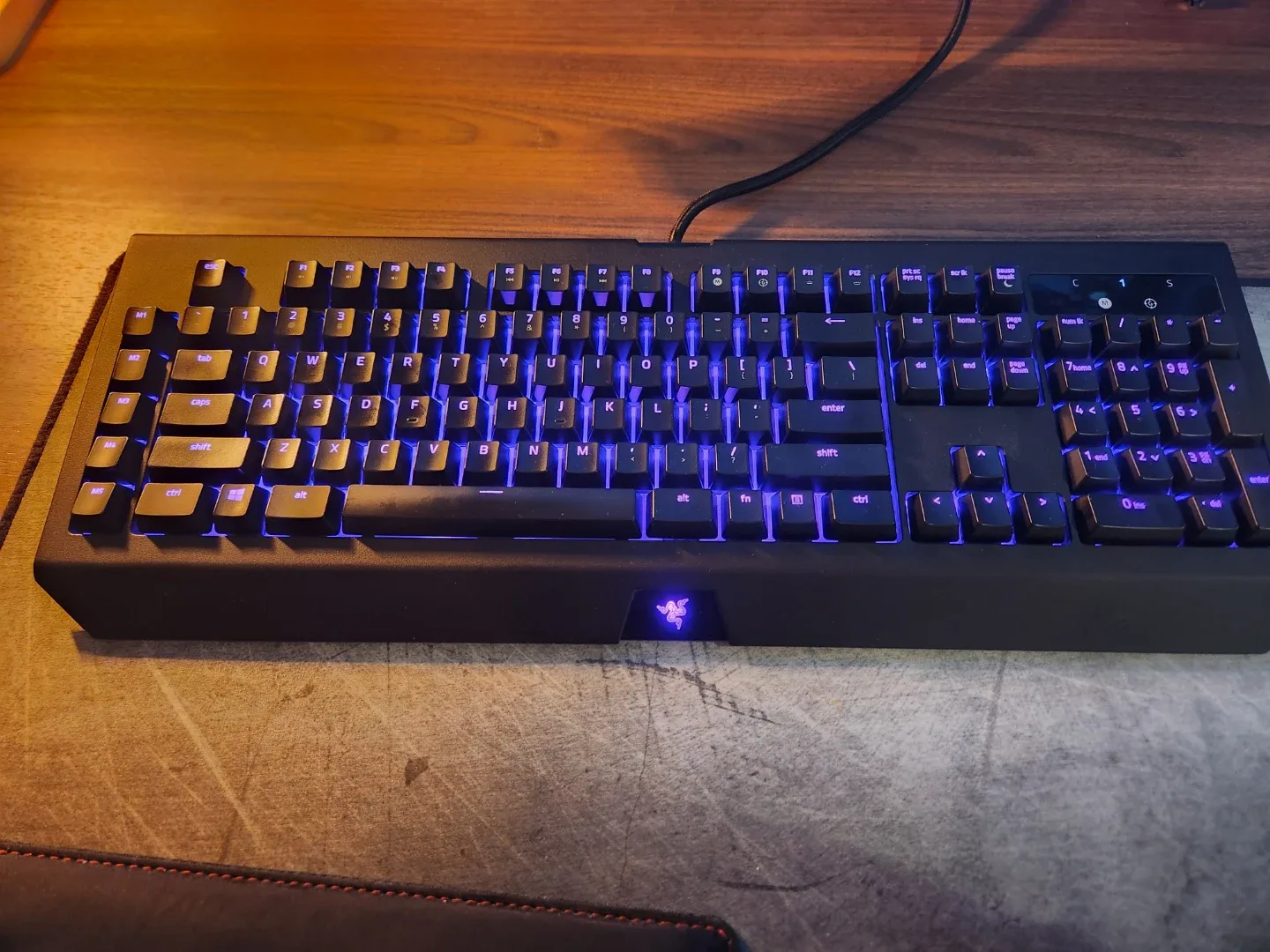 Razer Blackwidow Chroma V2 image indicator(3)