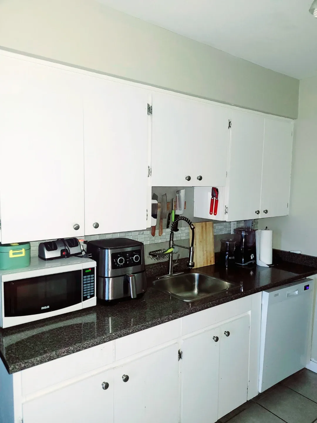 1 ROOM FOR RENT image indicator(2)