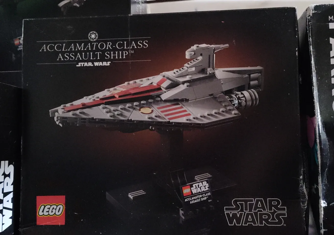 LEGO Star Wars Acclamator-Class Assault Ship