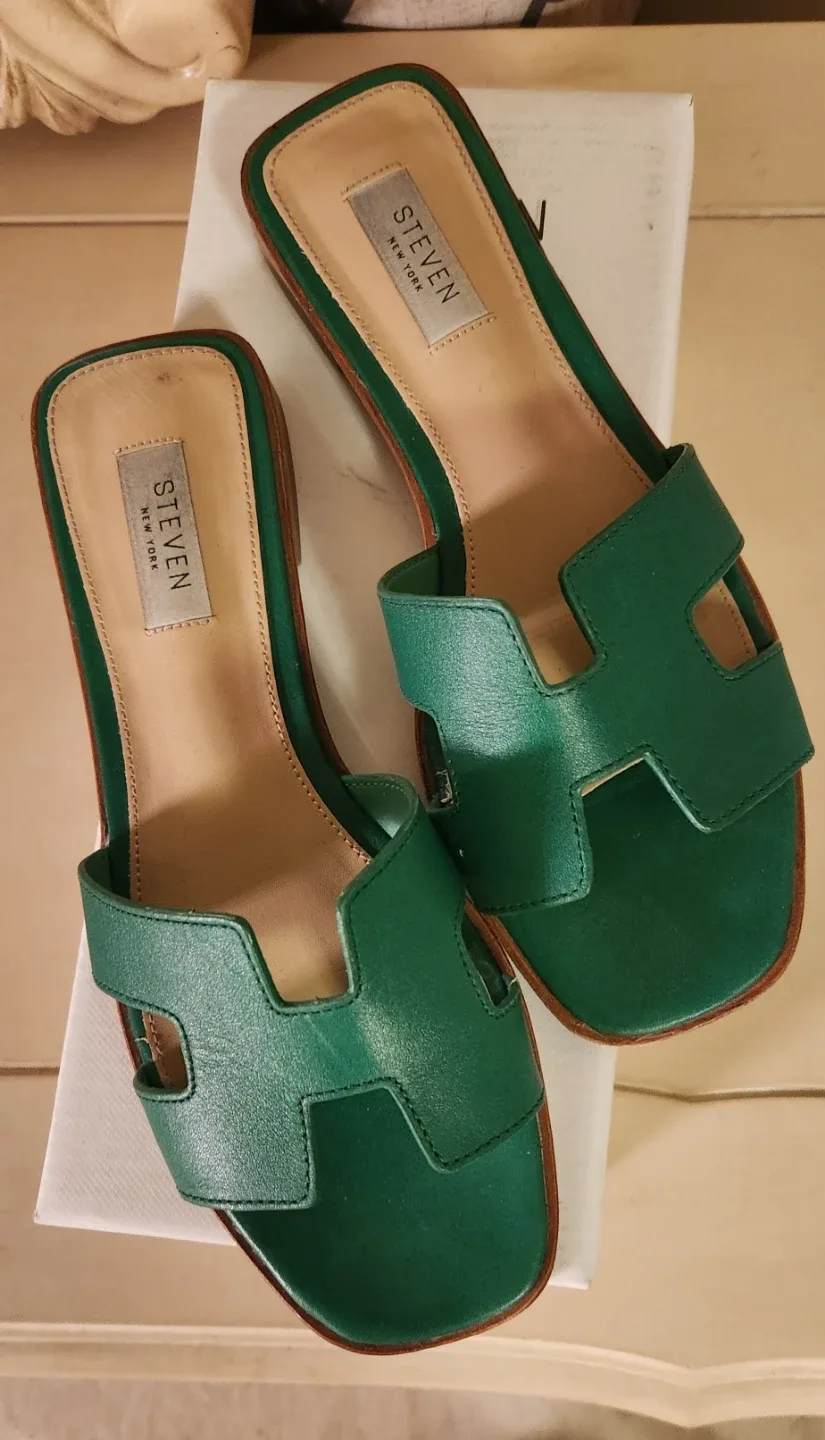 Steven New York Hadyn Green Leather Sandals - Size 8