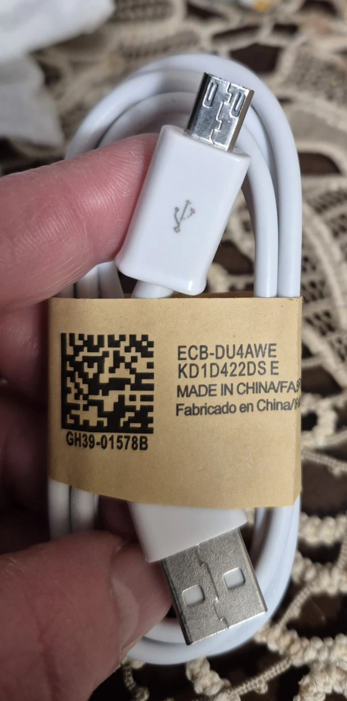 #clean out samsung new micro usb cable charger - photo 4