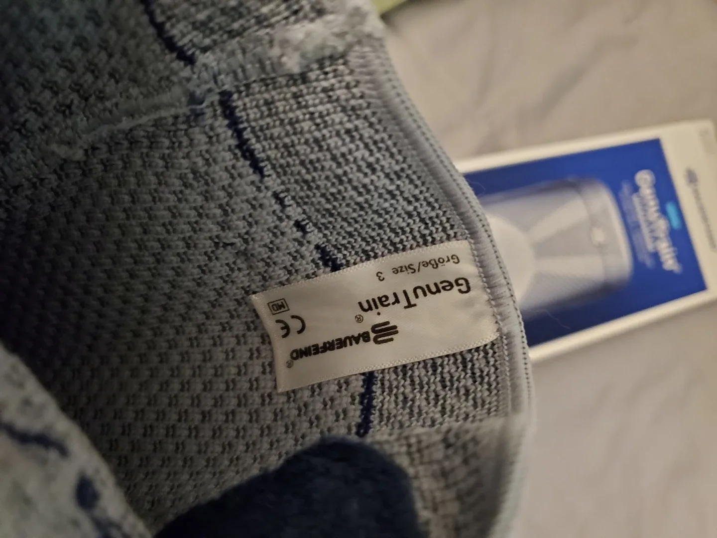 #Cleanout Bauerfeind GenuTrain Knee Support - Size 3 image indicator(5)