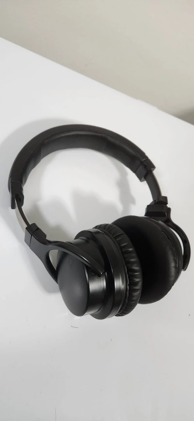 Headphones E7