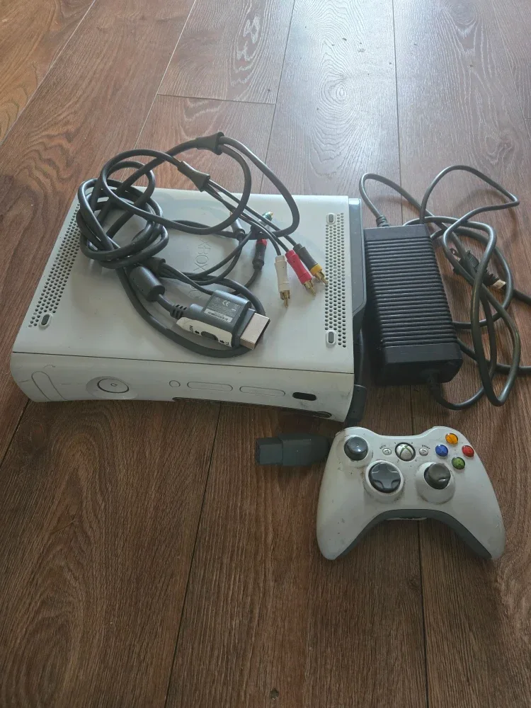 Xbox 360 Console with Controller