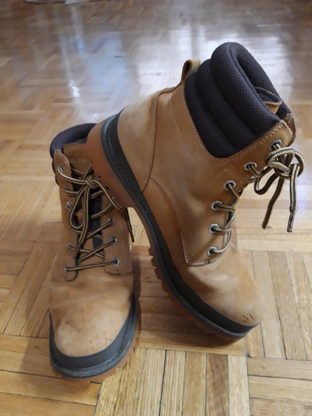 Helly Hansen Tan Leather Boots