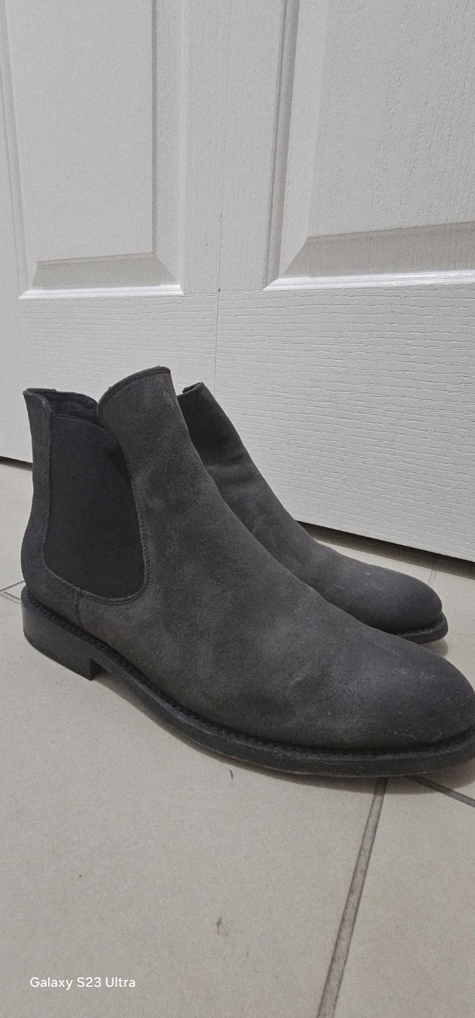 Grey Suede Chelsea Boots - photo 2