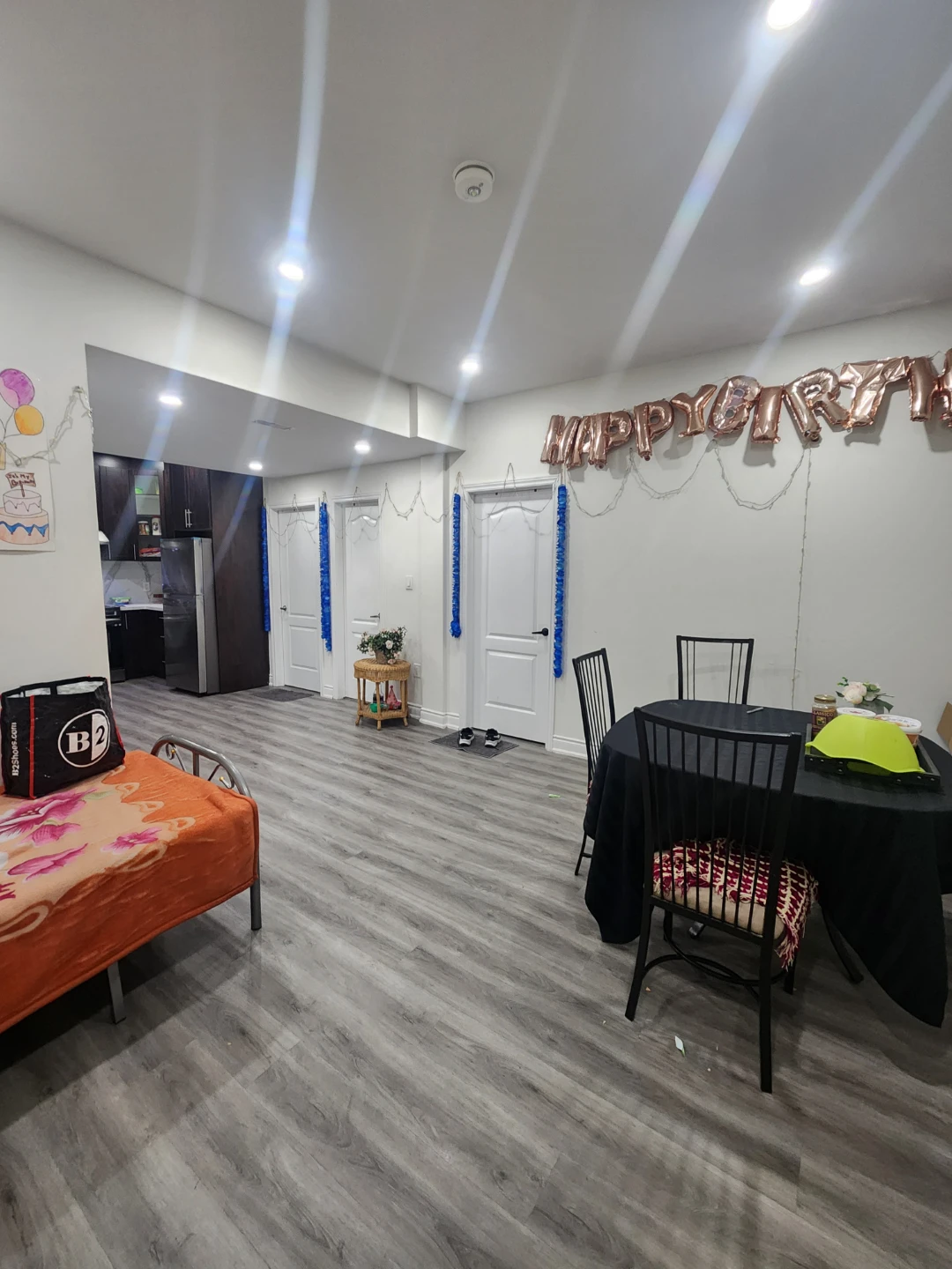 Private room for rent! - photo 3