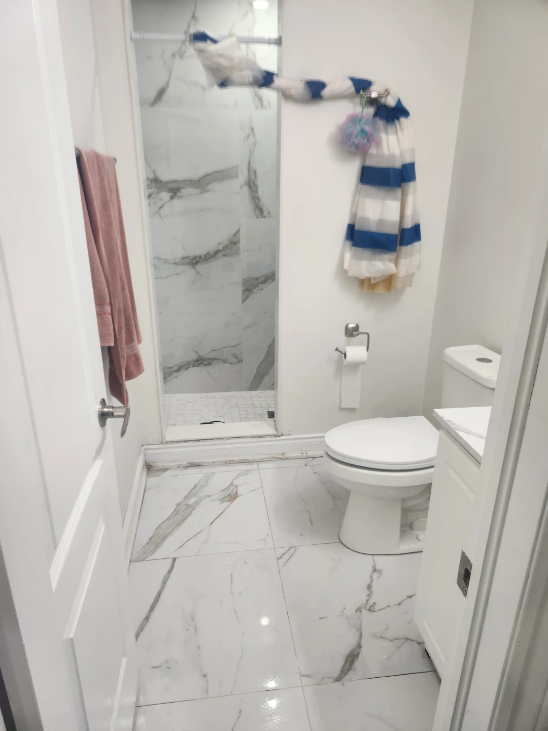 Private room for rent! - photo 4
