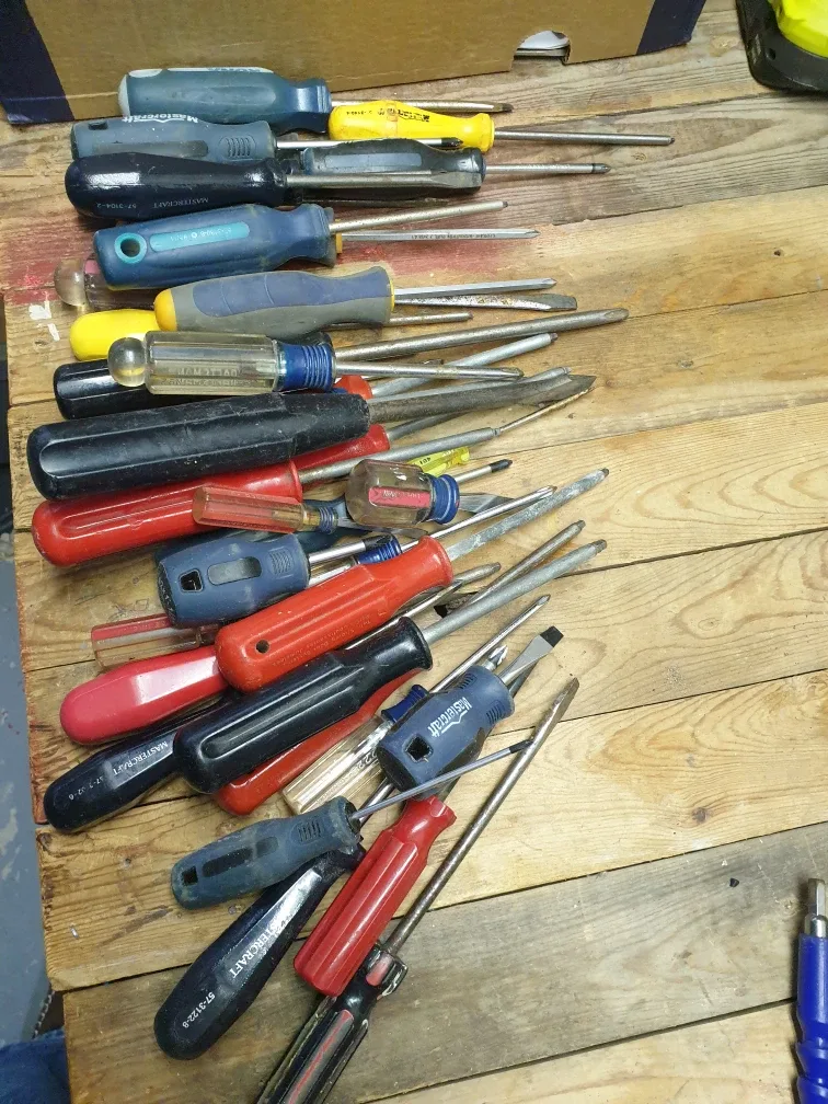 Screwdriver Lot of 40