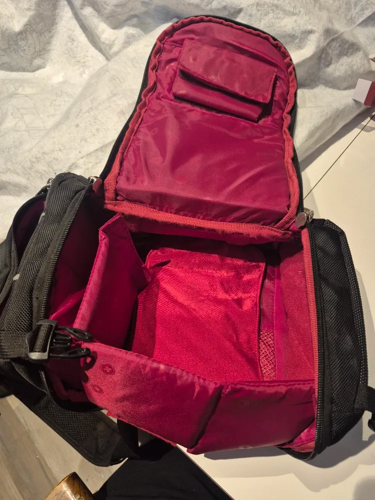 Wenger SwissGear Black Sling Bag image indicator(6)