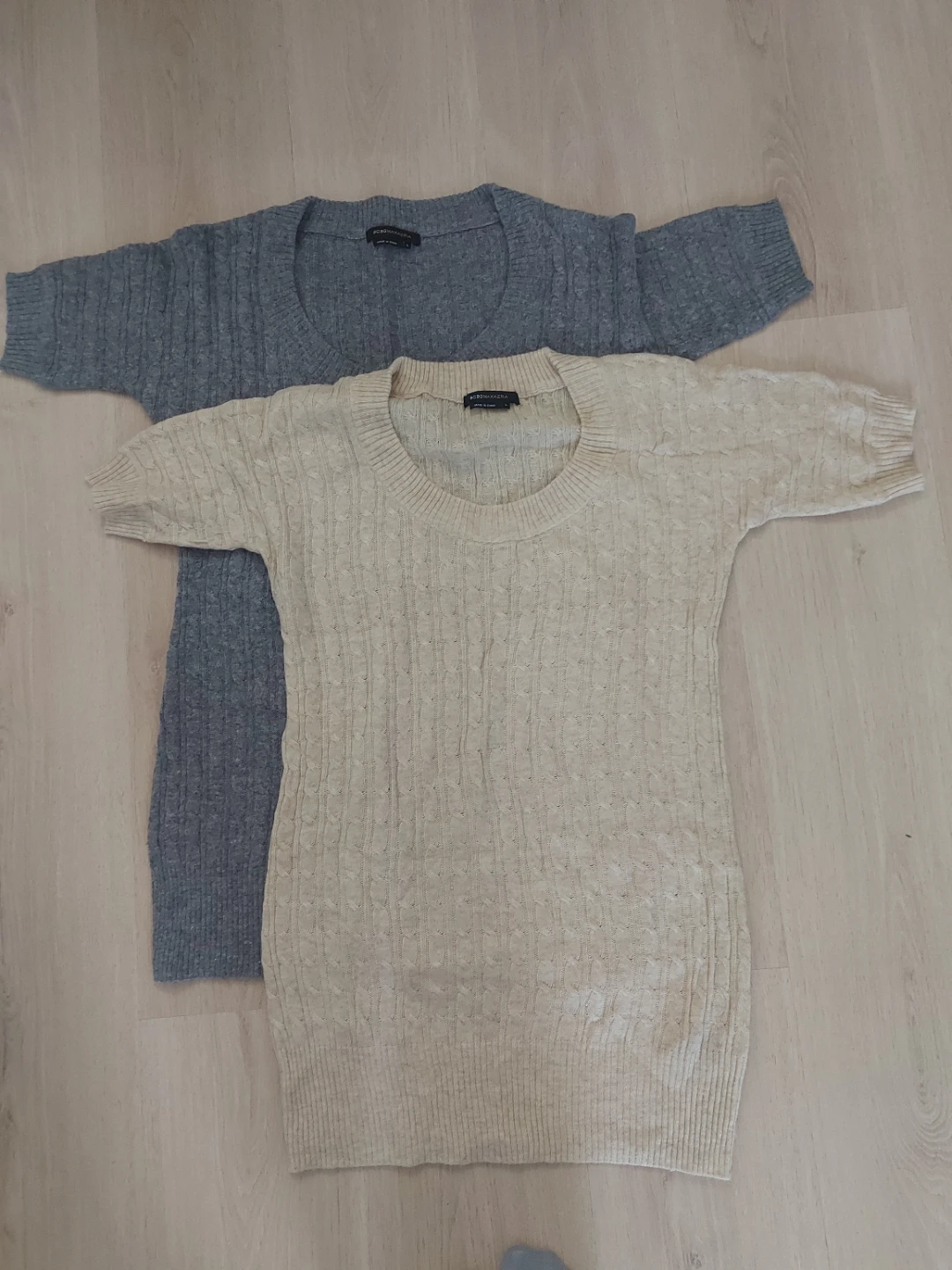 BCBGMAXAZRIA Knit Tops - Grey & Beige 🏆