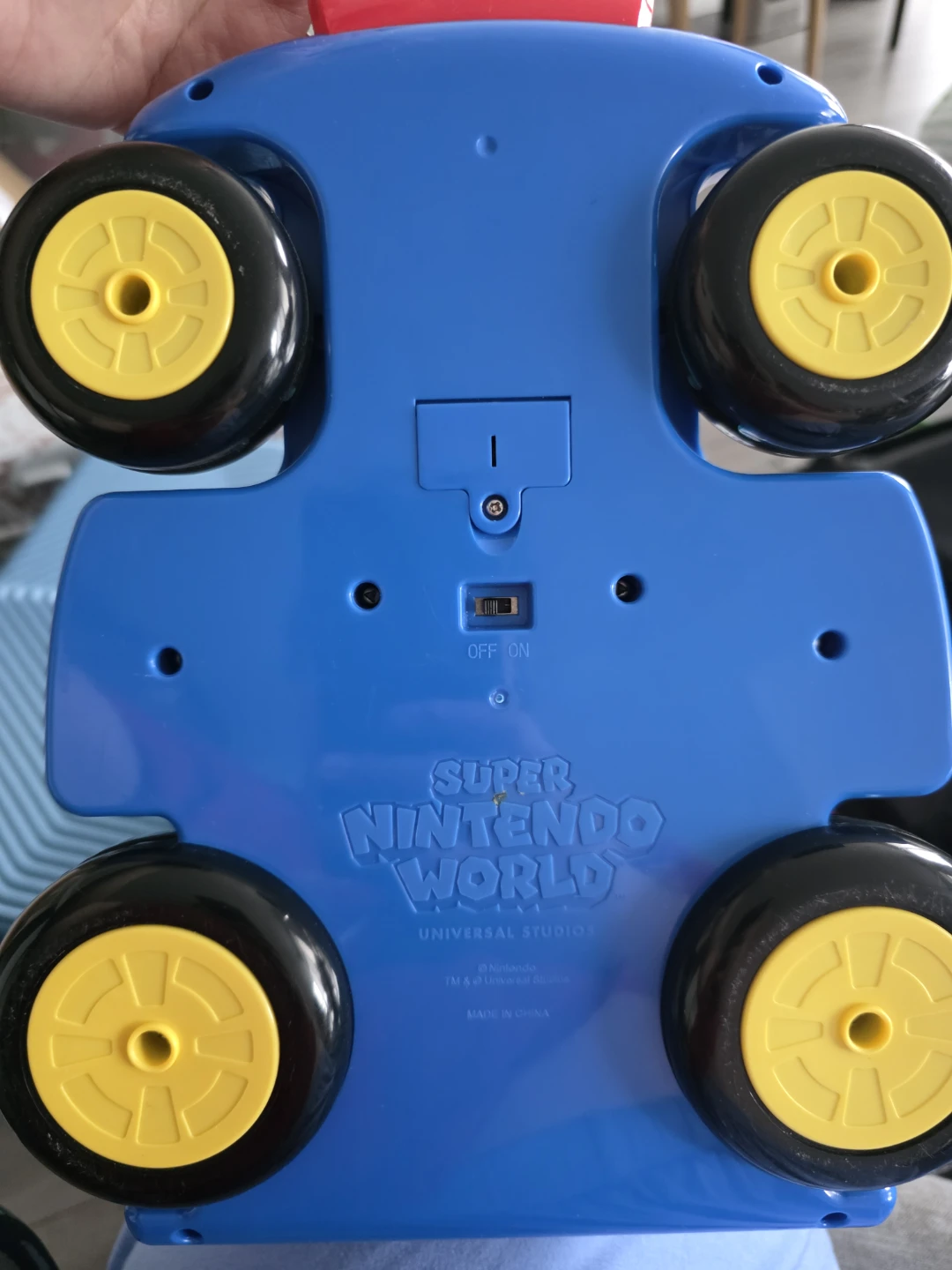 Super Nintendo World Mario Kart Toy Popcorn holder - photo 2