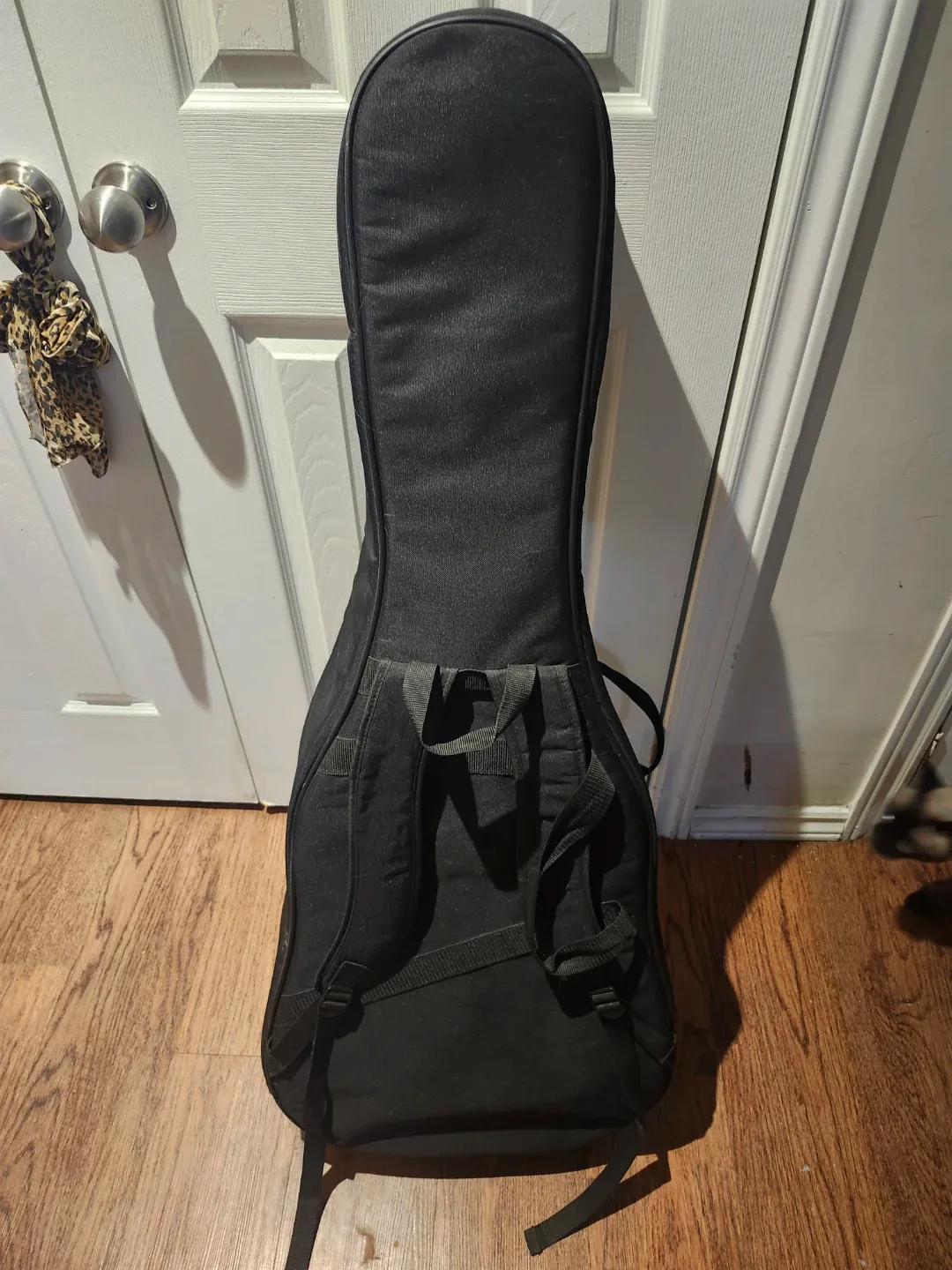 Access Black Guitar Gig Bag image indicator(3)