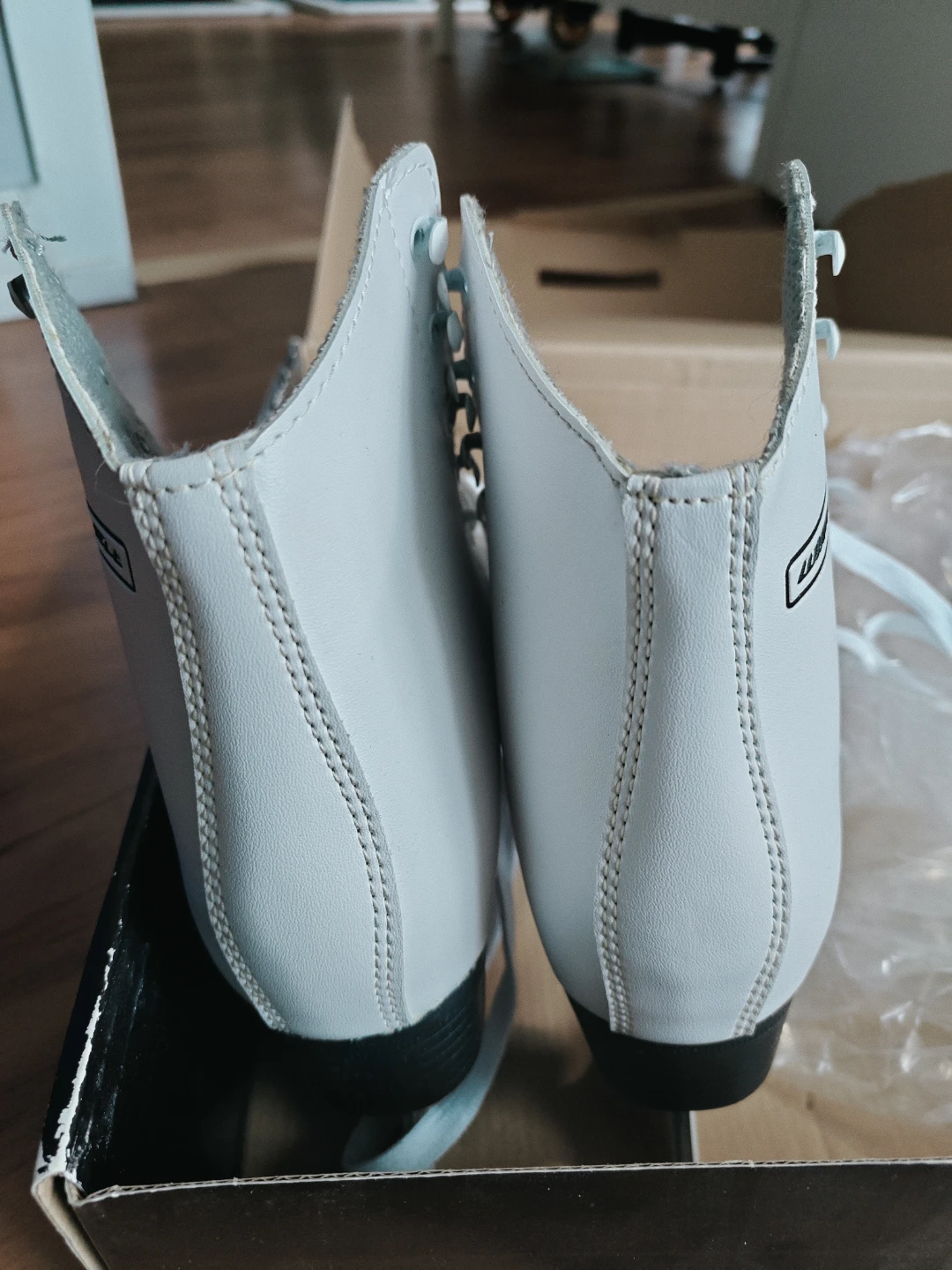 Brand new women's Winnwell Figure Skates - Size 7 - photo 3