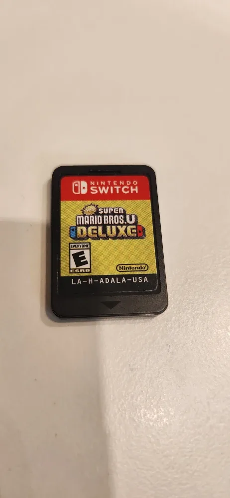 New Super Mario Bros. U Deluxe - Nintendo Switch Game
