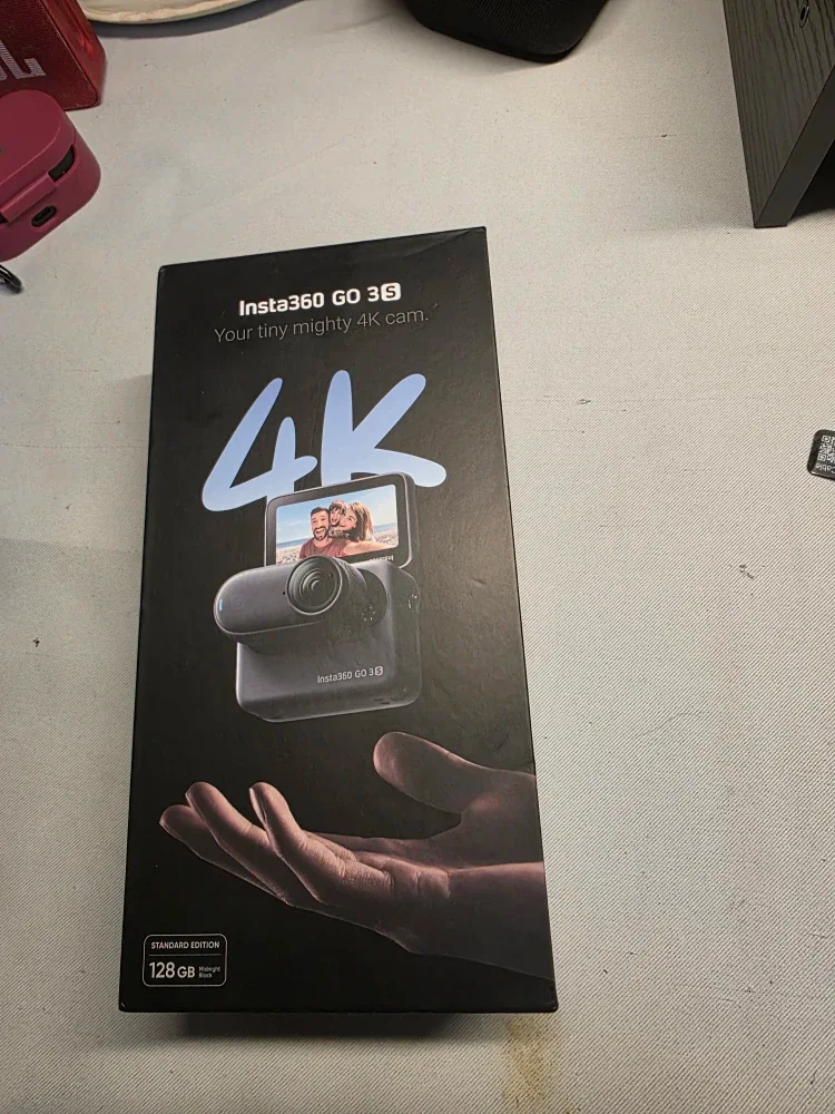 Insta360 GO 3S 4K Camera - Standard Edition 128GB