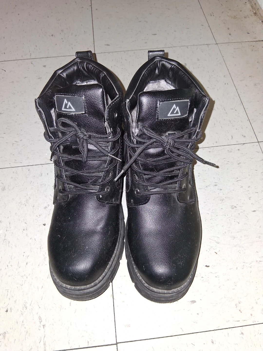 Mountain Ridge Black Winter Boots - Size 9
