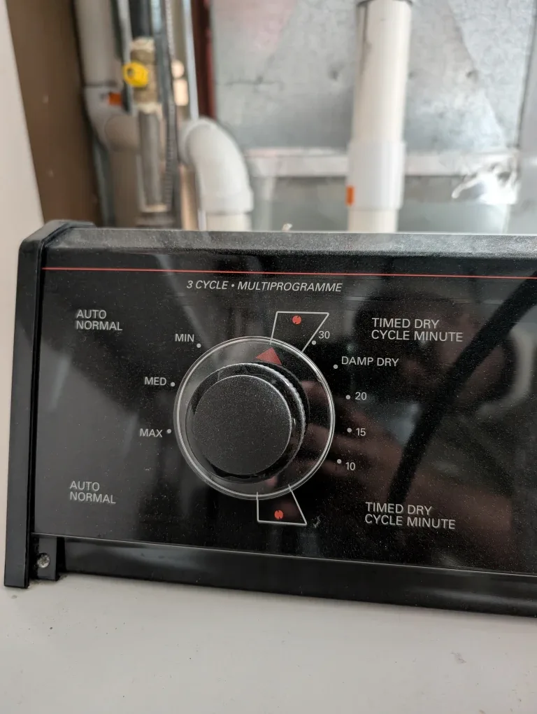 Admiral Washing Machine and Dryer Set image indicator(4)
