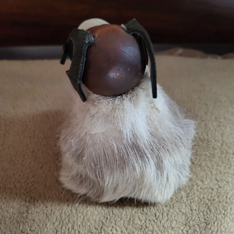 Arpel Reindeer Fur Figurine image indicator(2)