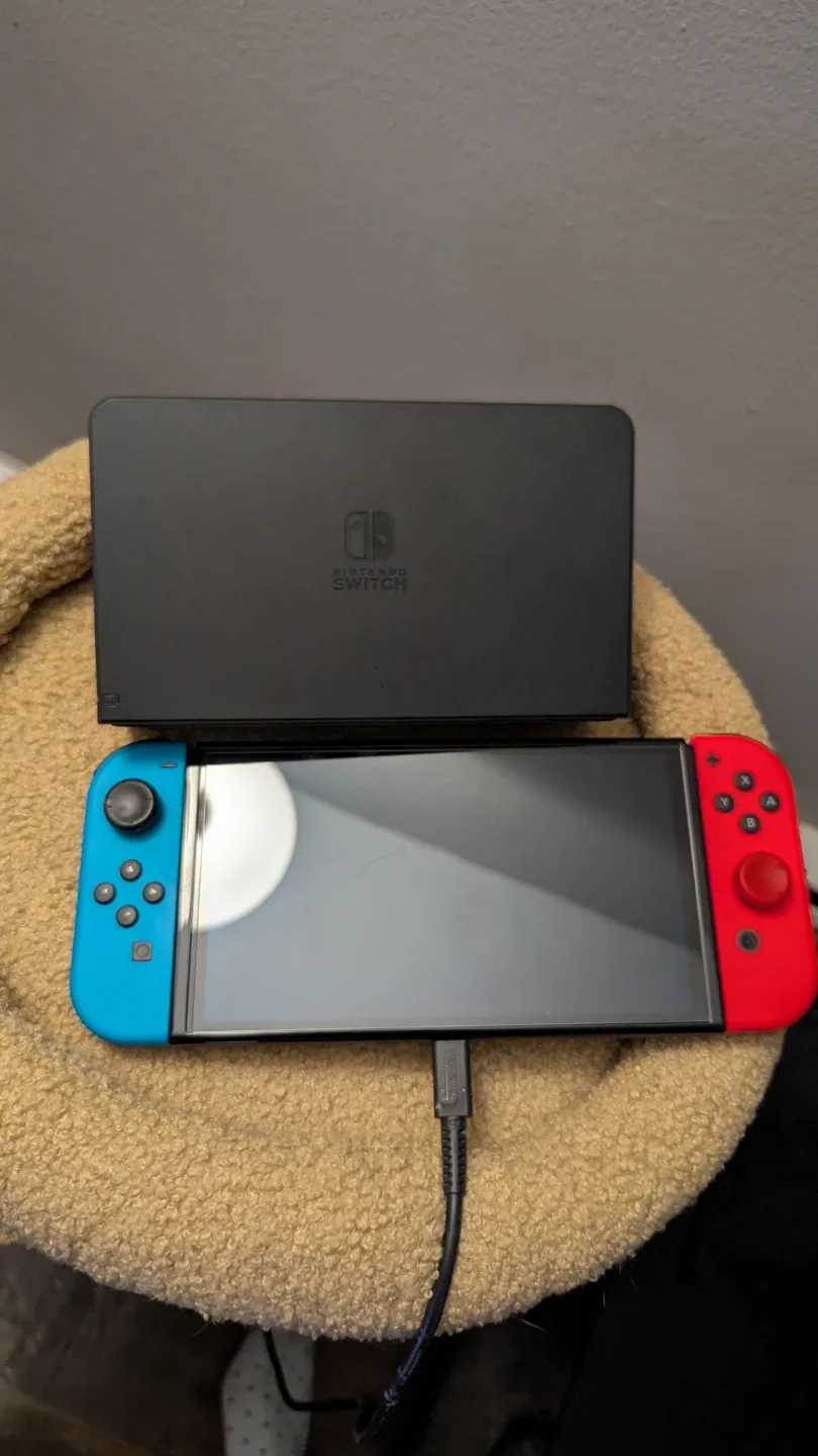 Nintendo Switch 1 OLED
