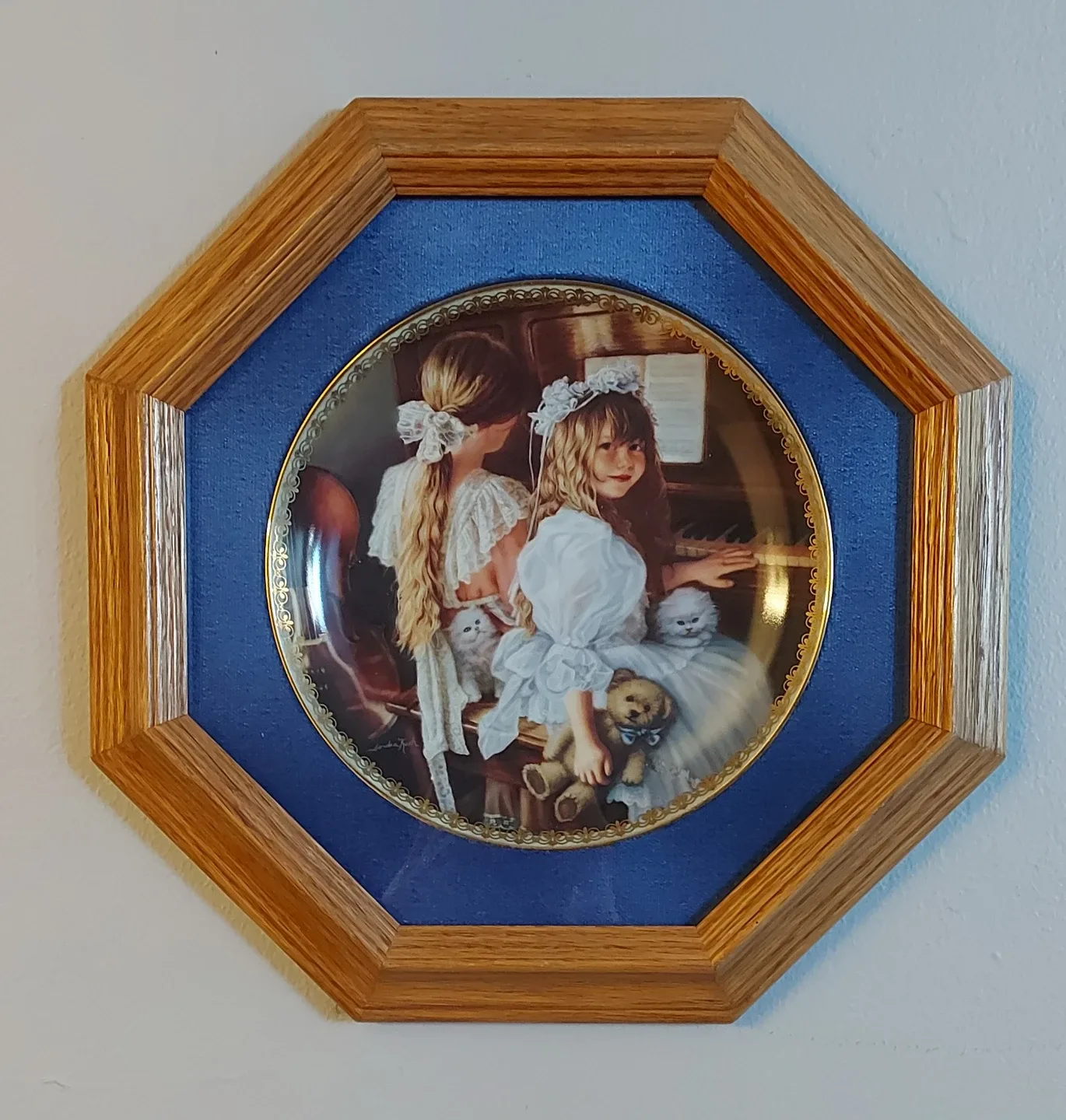 Sandra Kuck's Moments of sharing framed plate