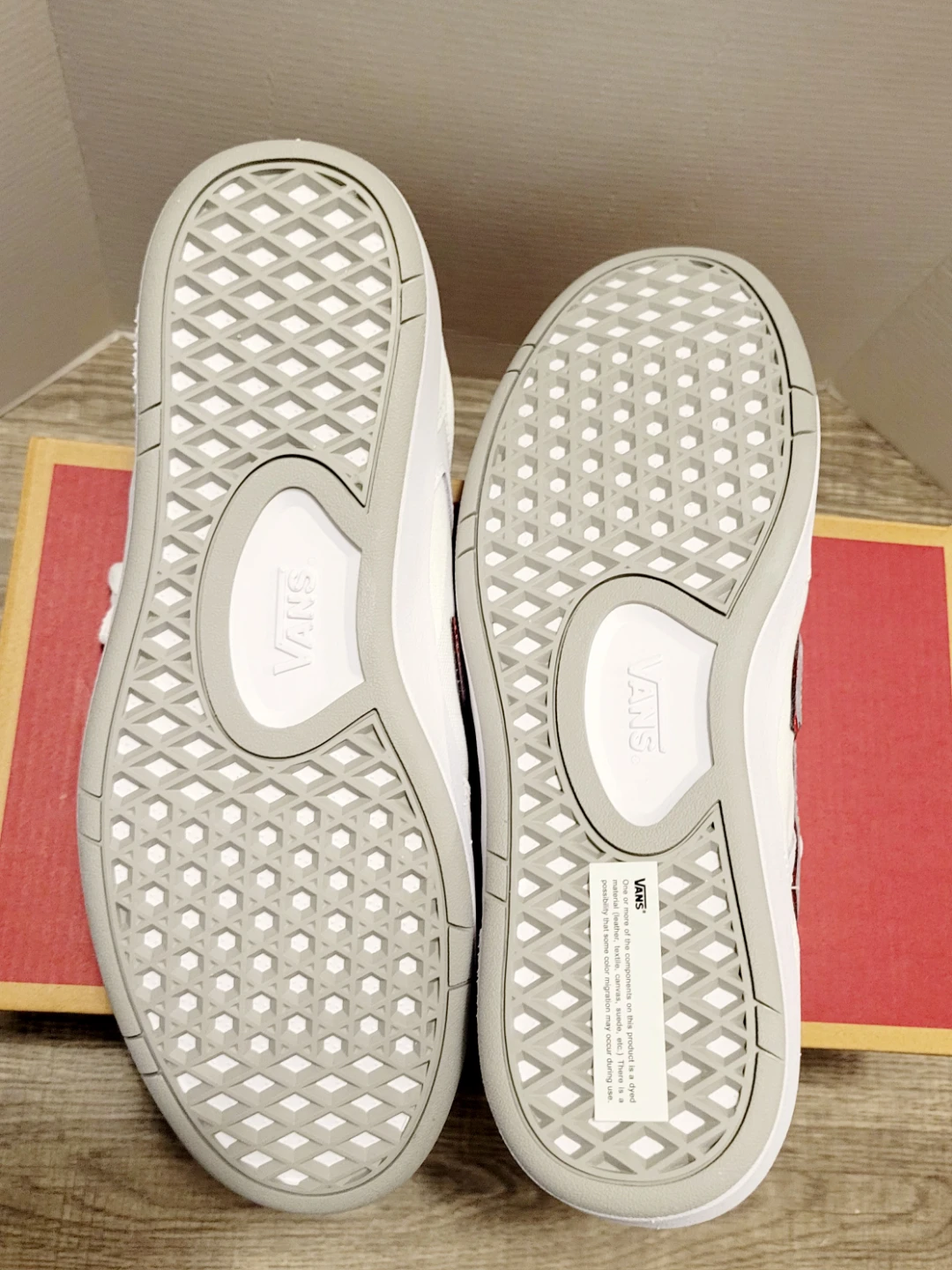 New Vans Court Skate Shoes - White/Red, With Box! - photo 5