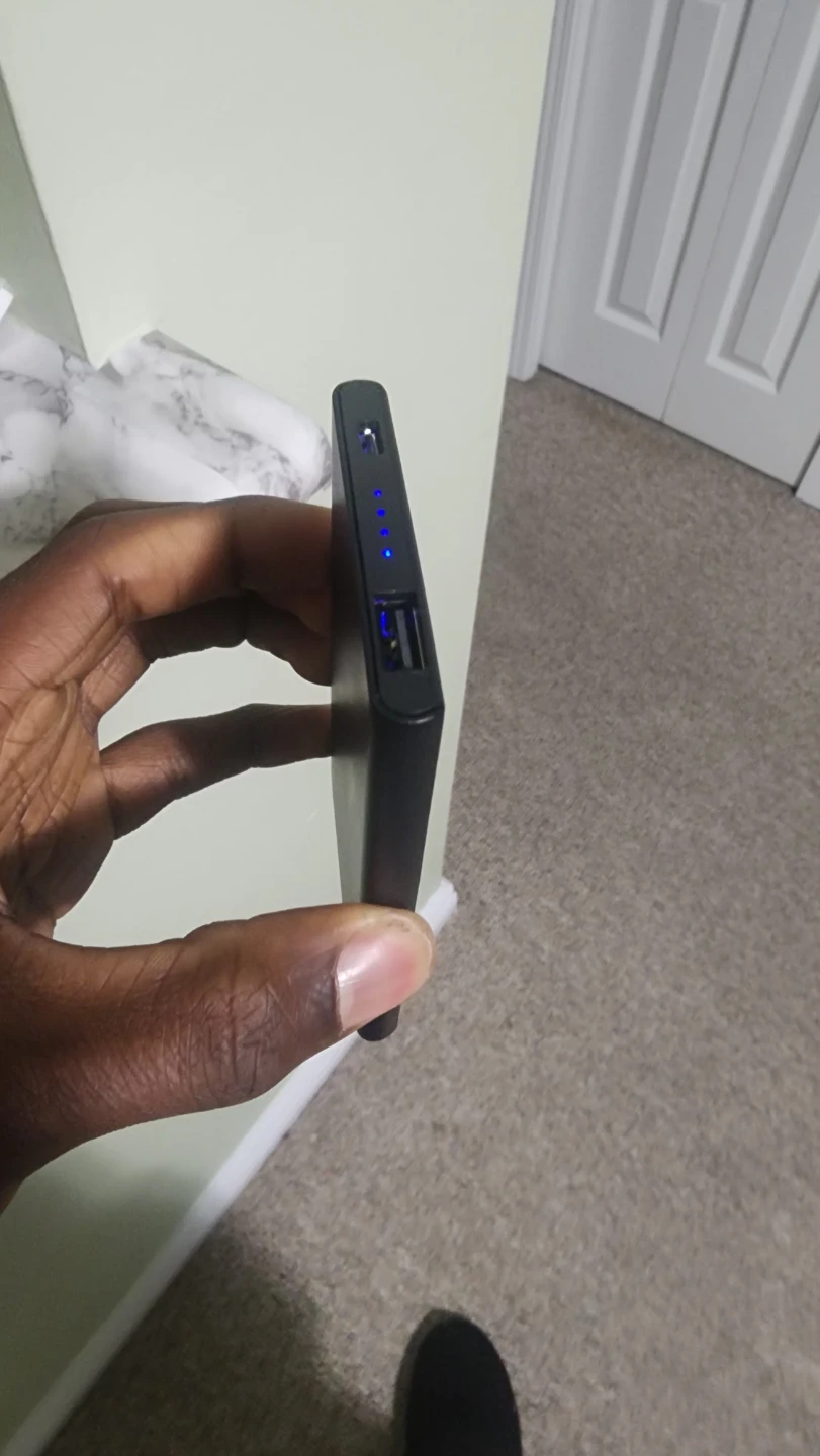 Black Power Bank with USB Cables - photo 3