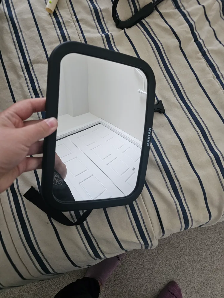 Ravian Baby Car Mirror - Black image indicator(2)