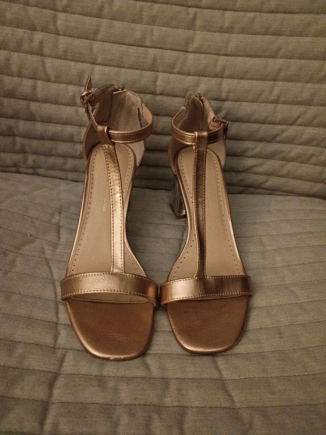 Adrienne Vittadini Gold Heels - Size 8