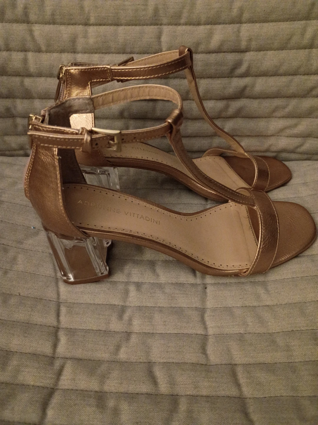Adrienne Vittadini Gold Heels - Size 8 - photo 2