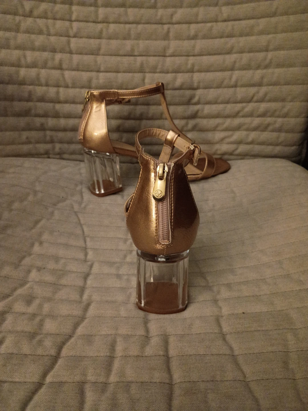 Adrienne Vittadini Gold Heels - Size 8 - photo 3
