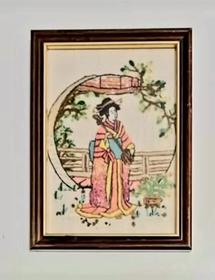 Vtg Pair of Hand Embroidered Japanese Geisha Glass Frames - photo 2