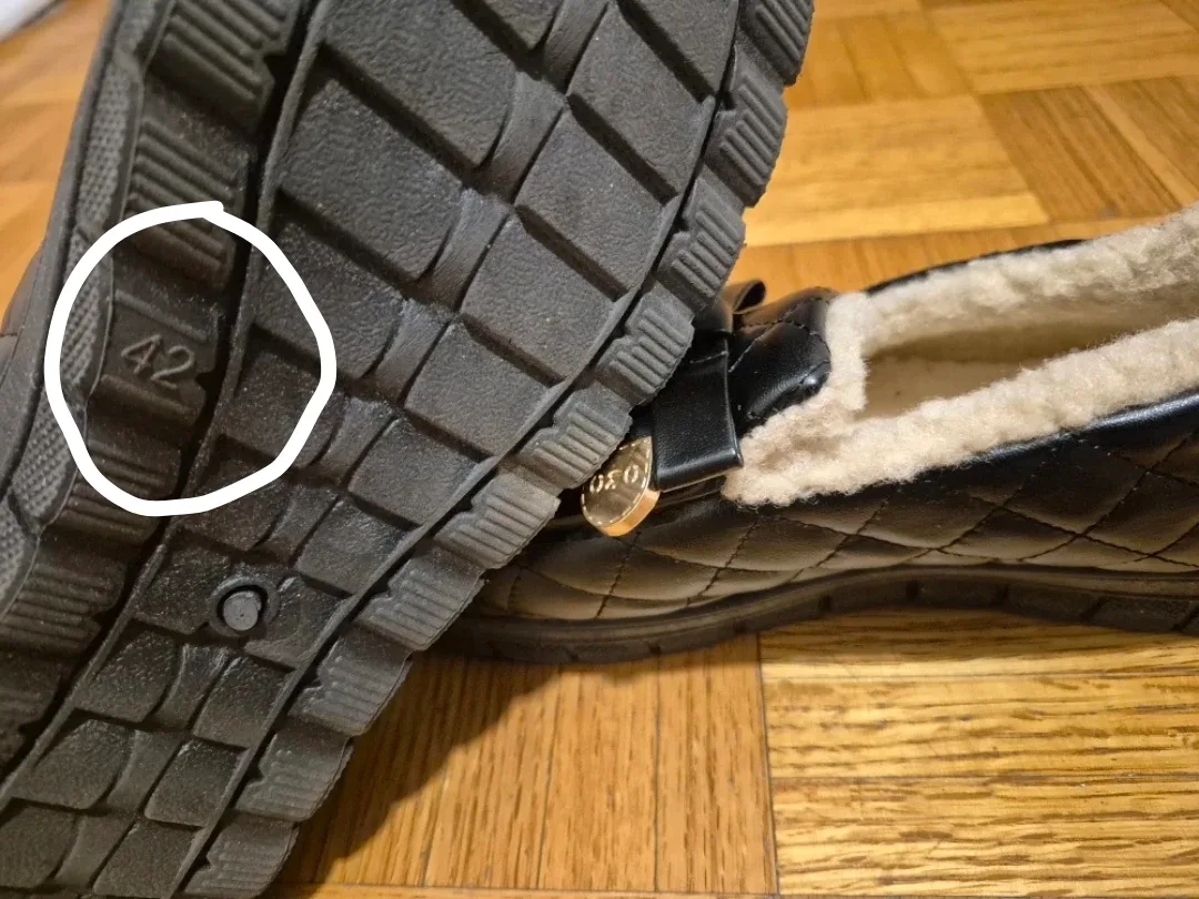 #Cleanout - Black Quilted Loafers image indicator(3)