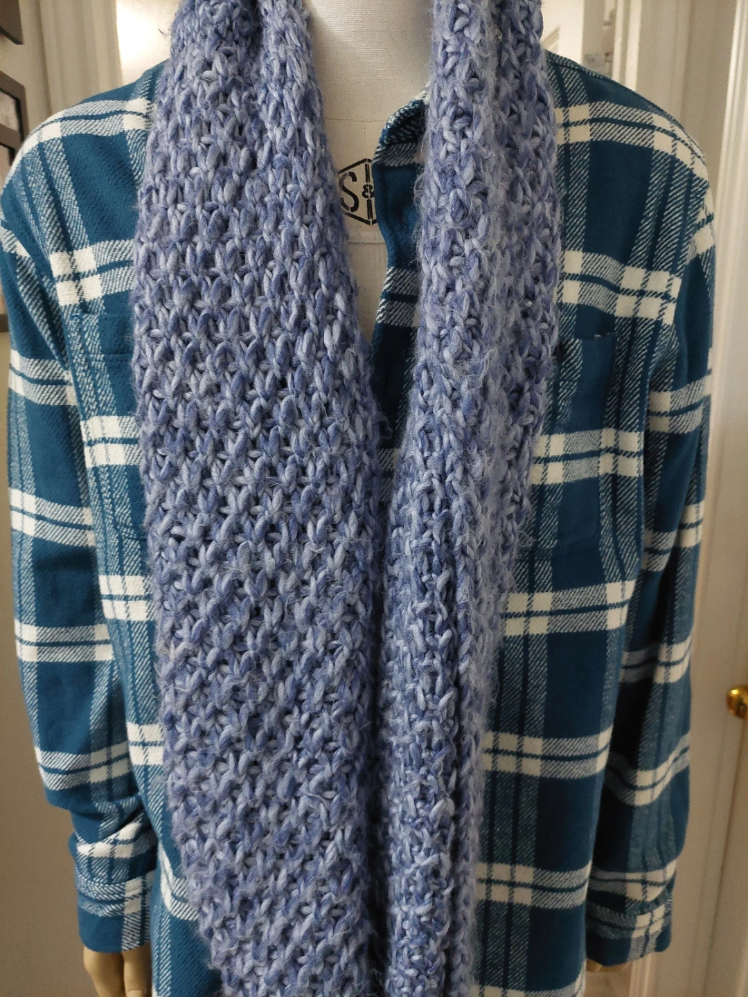 Old Navy Blue Acrylic Knit Scarf - One Size - photo 2