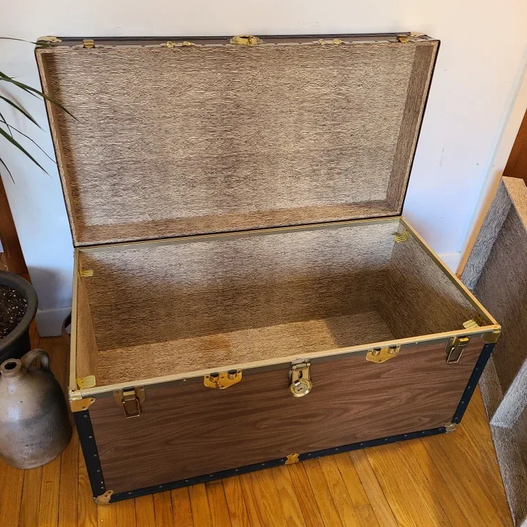 Vintage Brown Storage Steamer Trunk image indicator(3)