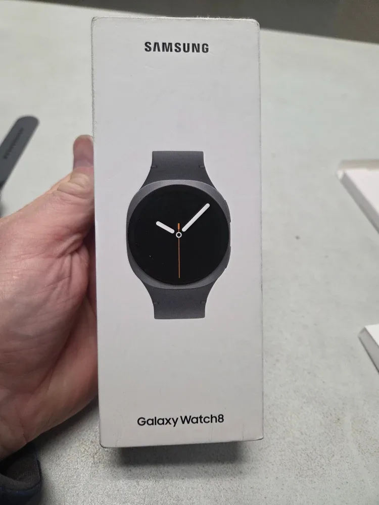 Samsung Galaxy Watch 8 - Includes Box & Charger image indicator(3)