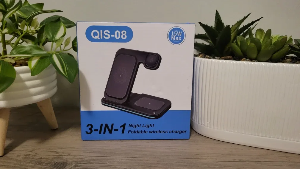Wireless charging station - Brand New! - #Cleanout
