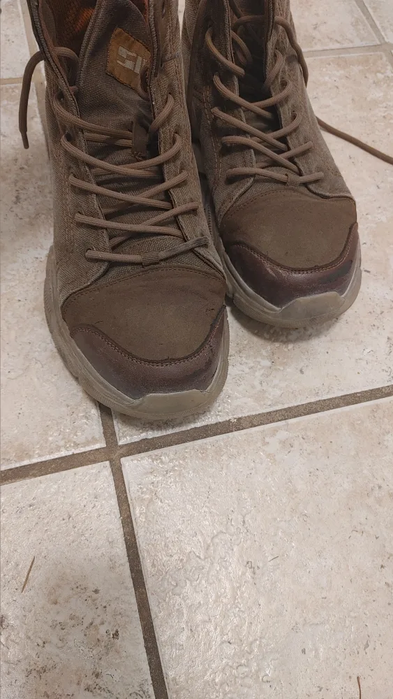 Men's steel toe boots size 8.5 image indicator(3)