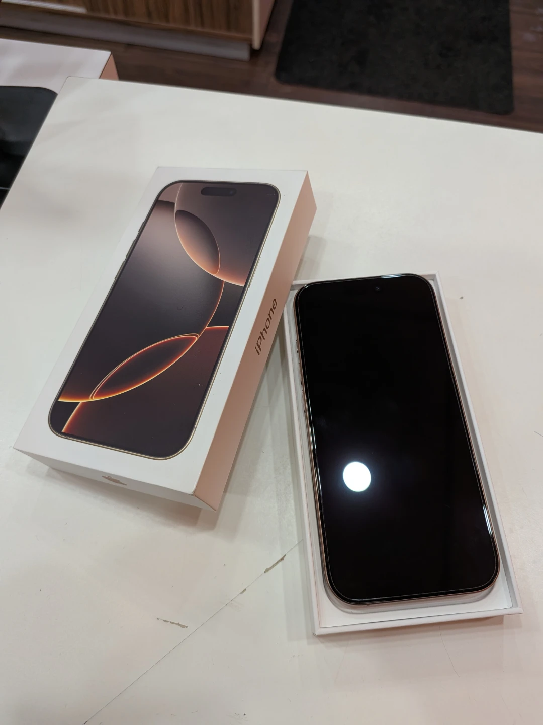 iPhone 16 Pro 256GB - photo 2