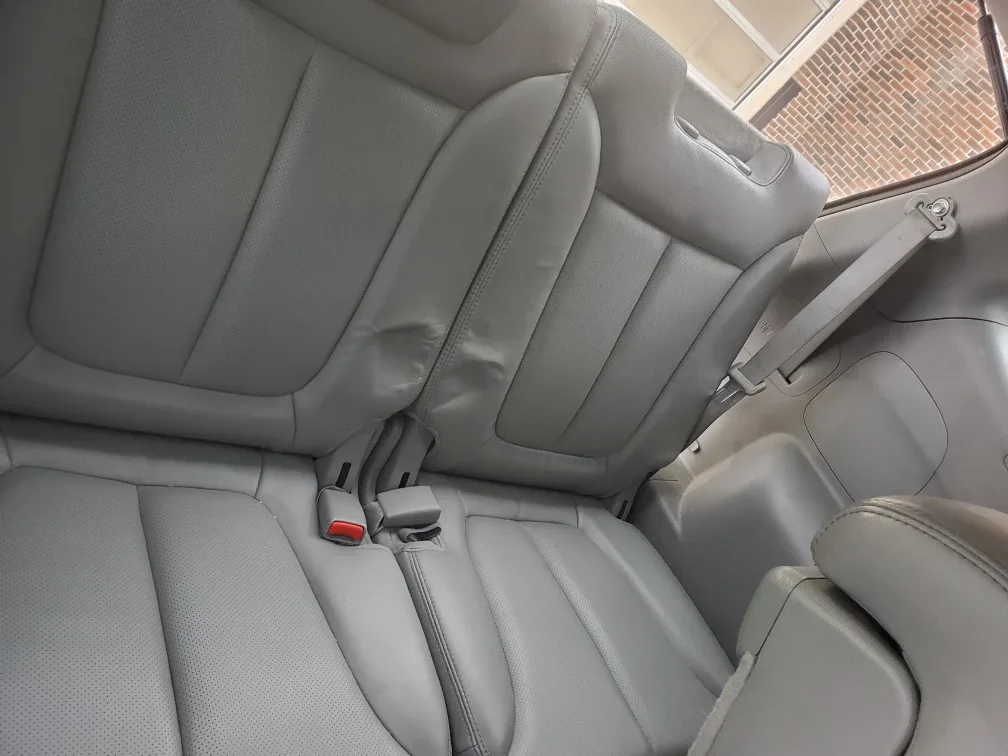 Hyundai Santa Fe SUV image indicator(10)